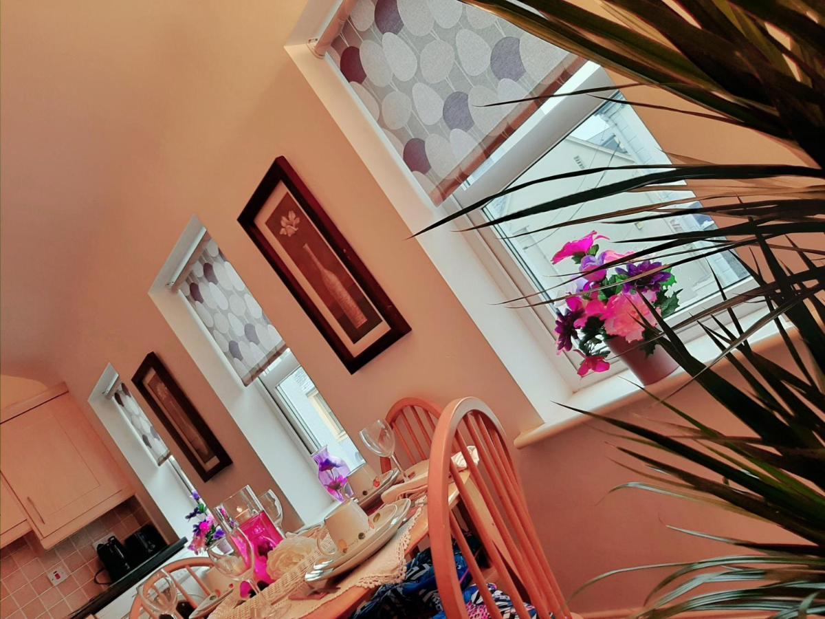 Main Street Apartment Carrick-on-Shannon Екстер'єр фото