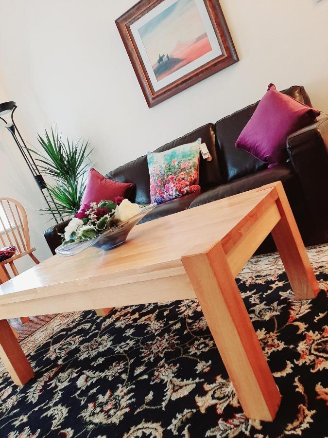 Main Street Apartment Carrick-on-Shannon Екстер'єр фото